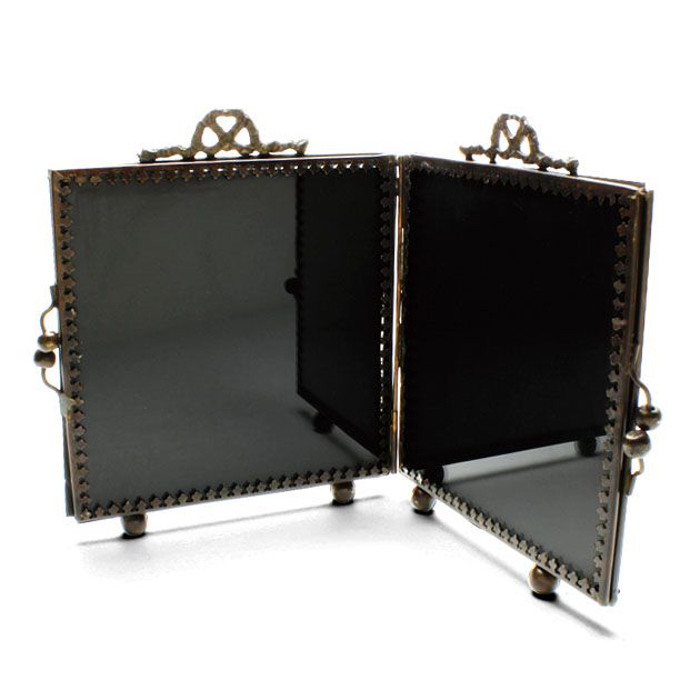 Relation Photo Frame