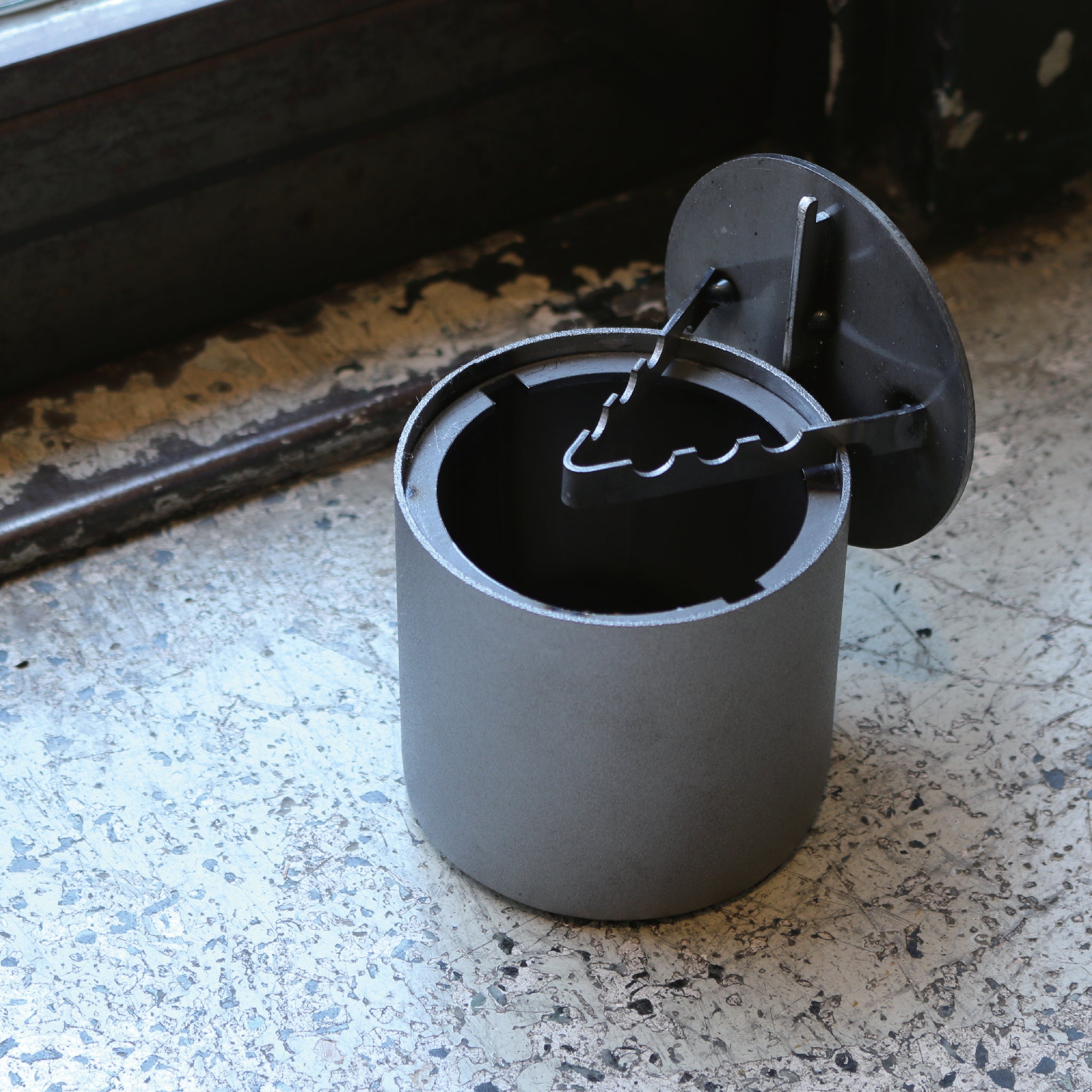 Unite Ashtray - 2